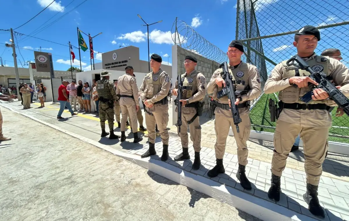 Pelotão da PM Pelotão da PM