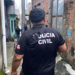 Homem se passando por policial é preso por agredir e violentar mulheres em Feira de Santana