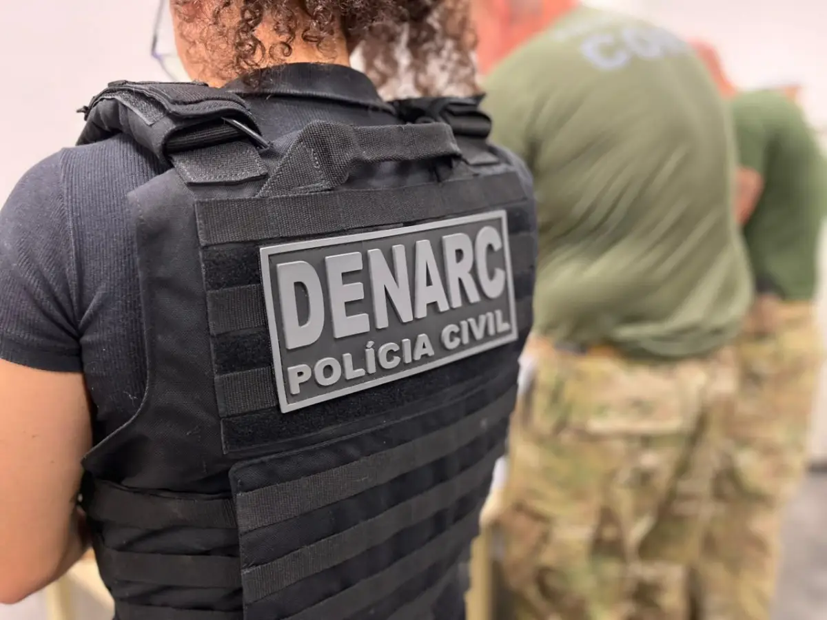 Polícia Civil incinera uma tonelada de drogas apreendidas em Salvador e Feira de Santana