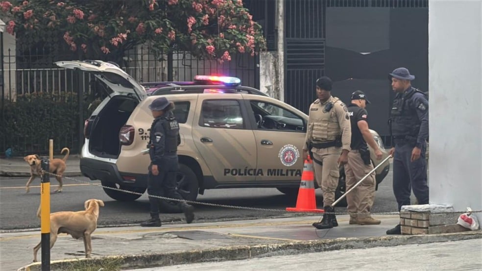 PolÃcia Civil prende suspeito de usar cães para atacar pessoas em Salvador PolÃcia Civil prende suspeito de usar cães para atacar pessoas em Salvador