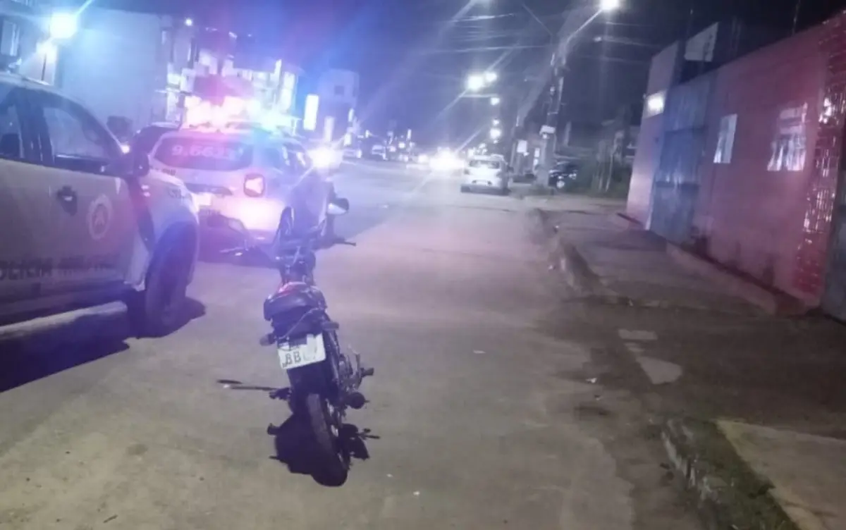 25º BPM intensifica ações de segurança em Feira de Santana com apreensão de drogas e veÃculo roubado 25º BPM intensifica ações de segurança em Feira de Santana com apreensão de drogas e veÃculo roubado