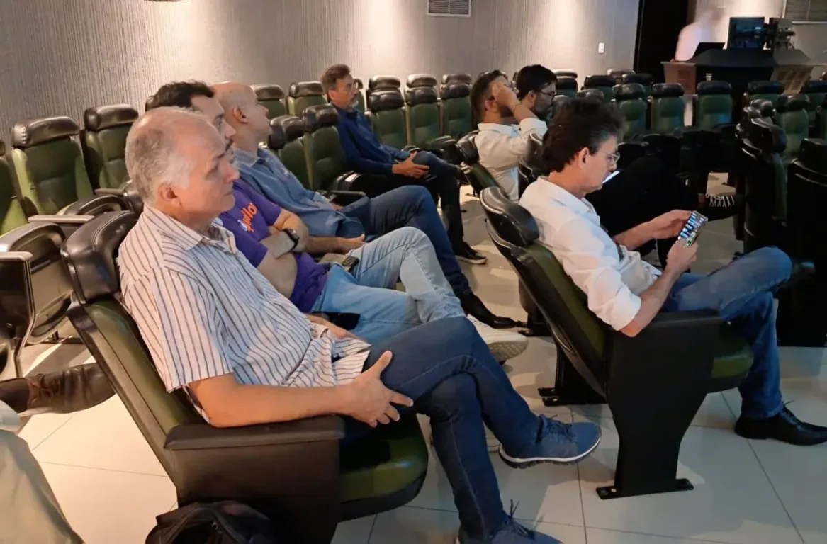 Prefeitura firma parceria com associação de TI para instalação de Comitê da Assespro em Feira de Santana