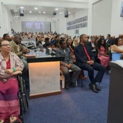 Sessão na Câmara homenageia lideranças engajadas na luta contra o racismo e a exclusão social