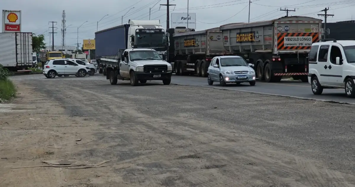 Taxista denuncia perigo das “roubadinhas” na Avenida Eduardo Fróes da Mota em Feira de Santana
