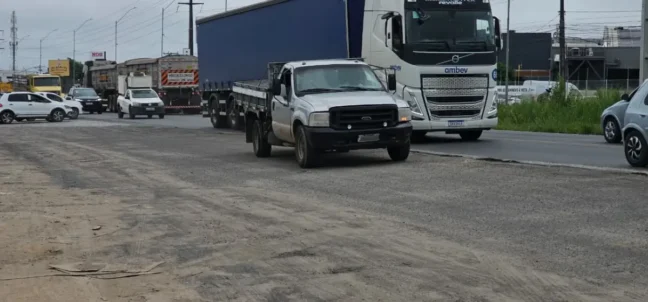 Taxista denuncia perigo das “roubadinhas” na Avenida Eduardo Fróes da Mota em Feira de Santana