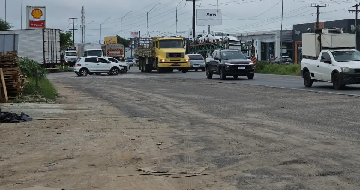 Taxista denuncia perigo das “roubadinhas” na Avenida Eduardo Fróes da Mota em Feira de Santana