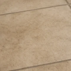 Veja por que esses 3 erros estão deixando o seu piso sem brilho