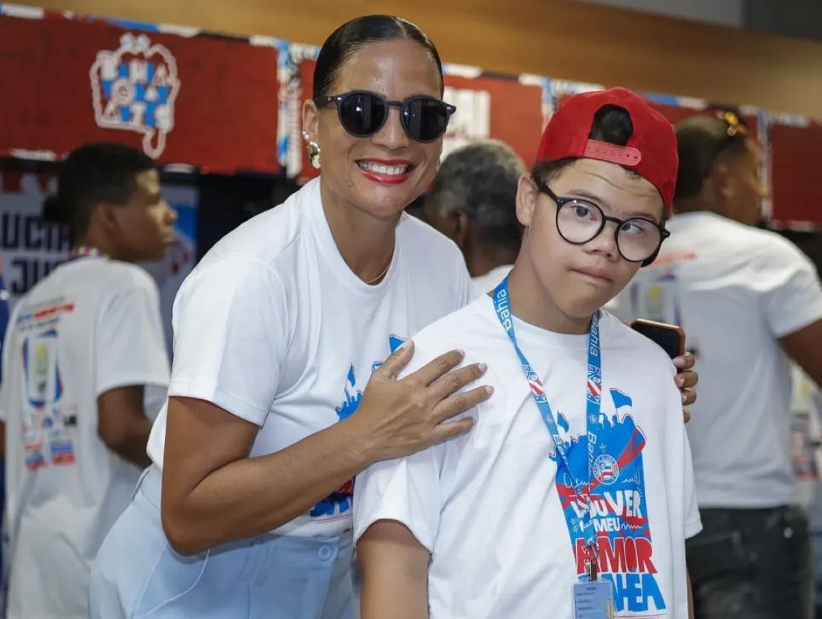 Embaixada Tricolor BBMB leva assistidos pela Apae para assistir Bahia x Bragantino na Arena Fonte Nova  Embaixada Tricolor BBMB leva assistidos pela Apae para assistir Bahia x Bragantino na Arena Fonte Nova