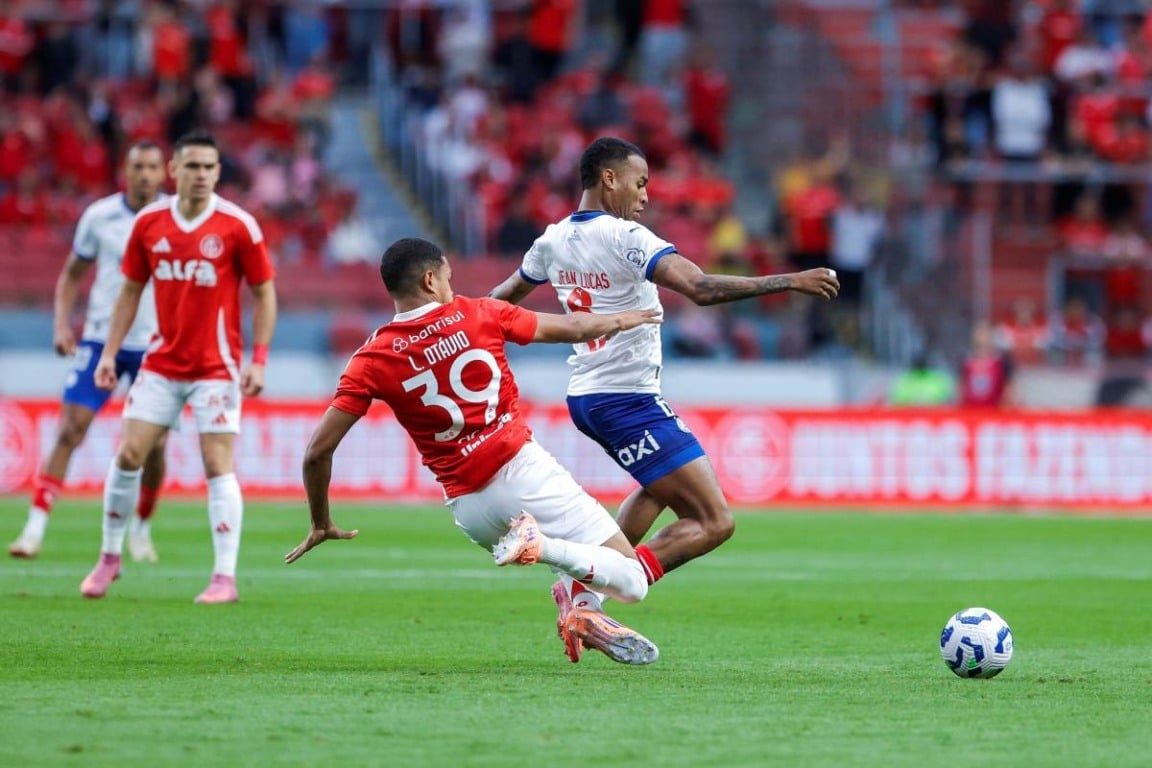 Bahia reage do segundo tempo e empata com Internacional no Beira-Rio Bahia reage do segundo tempo e empata com Internacional no Beira-Rio