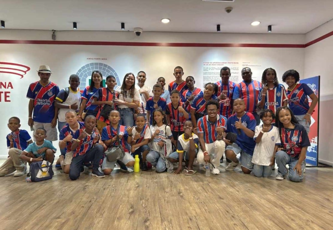 Estudantes da rede municipal de Antônio Cardoso assistem Bahia x Bragantino na Arena Fonte Nova