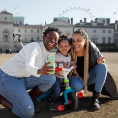 Conheça os destinos mais acolhedores do mundo para famílias LGBTQIA+; Brasil está entre os favoritos