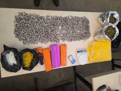 Mais de mil porções de drogas são apreendidas pela Polícia Militar em Candeias