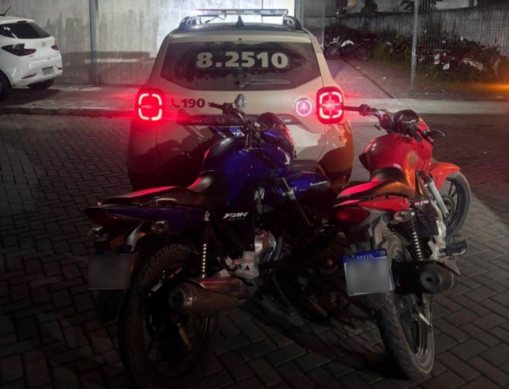 PM prende suspeitos e recupera motocicletas roubadas em Feira de Santana