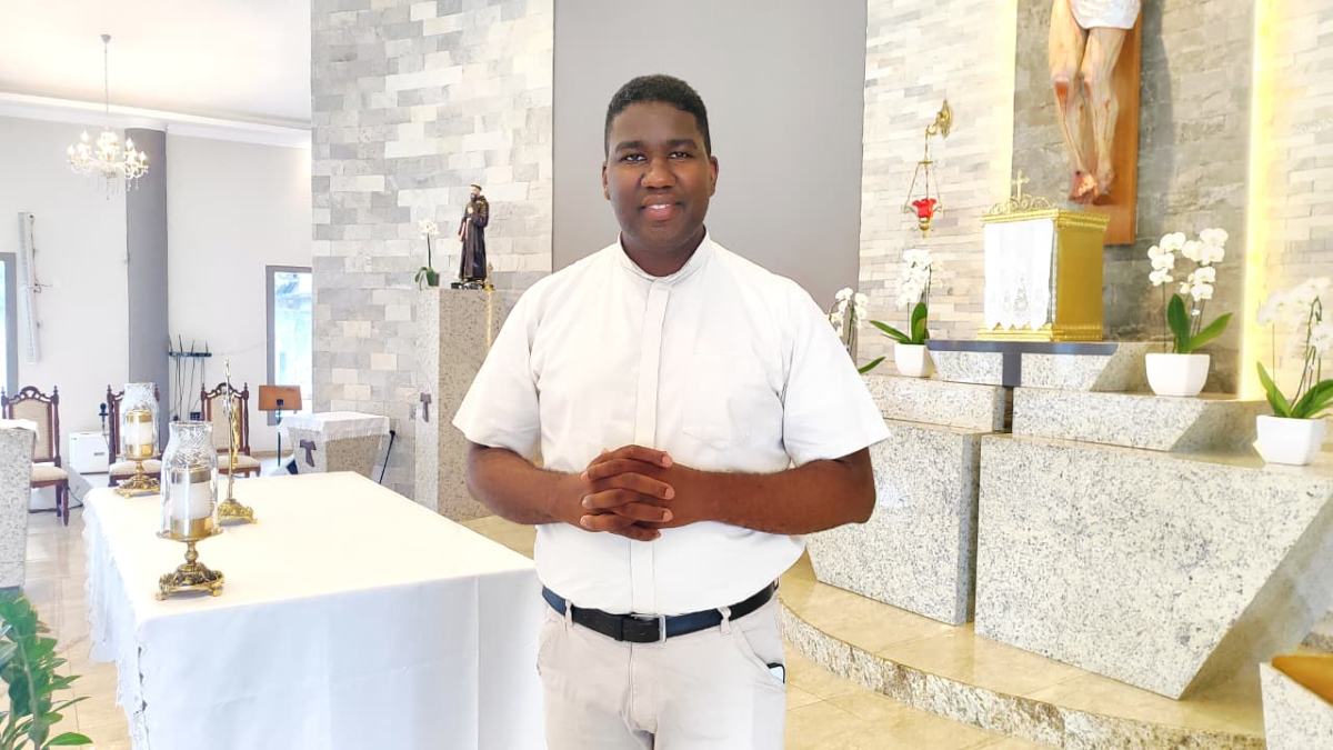 Padre Elielson Carmo