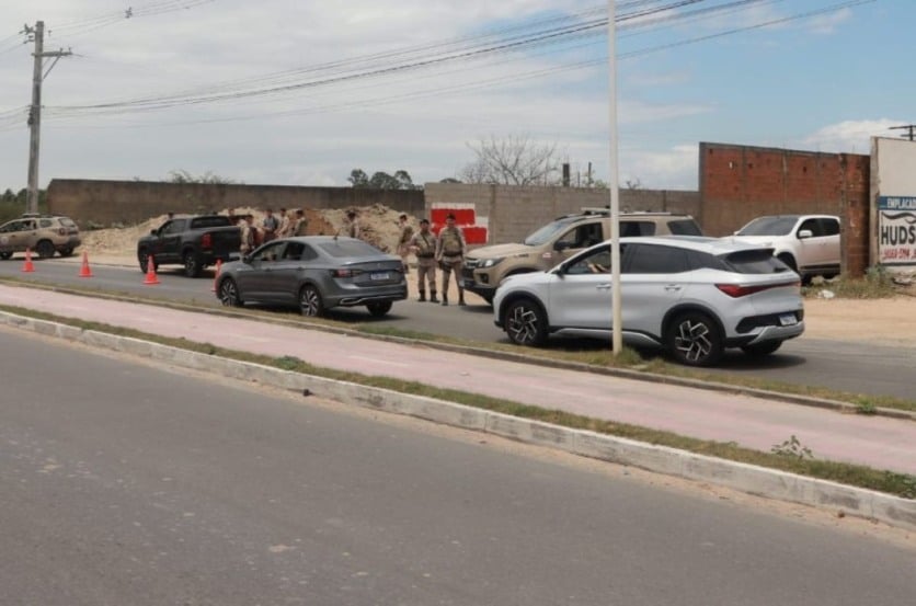 Nova abordagem do 25º BPM termina com prisão em flagrante por tráfico de drogas no bairro Papagaio