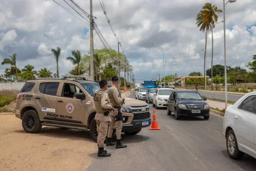 Nova abordagem do 25º BPM termina com prisão em flagrante por tráfico de drogas no bairro Papagaio