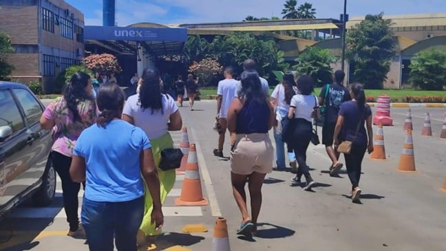 Estudantes avaliam primeiro dia de provas do Enem em Feira de Santana