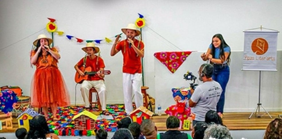 Projeto Pipas Literarts promove contação de histórias para jovens do Coletivo Bahia pela Paz em Feira de Santana
