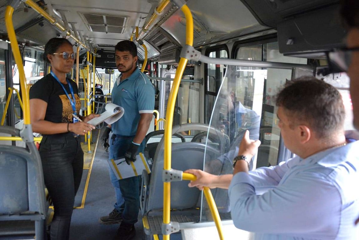 Vistoria nos ônibus