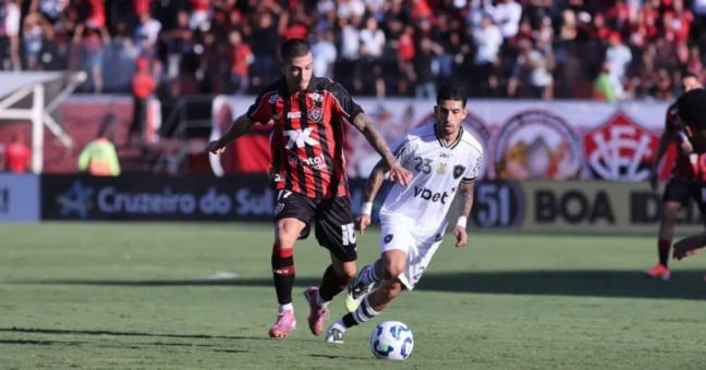 Vitória empata com Botafogo no Barradão