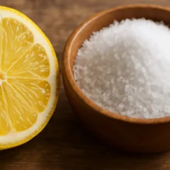 5 truques com sal e limão que vão mudar sua rotina de faxina para sempre