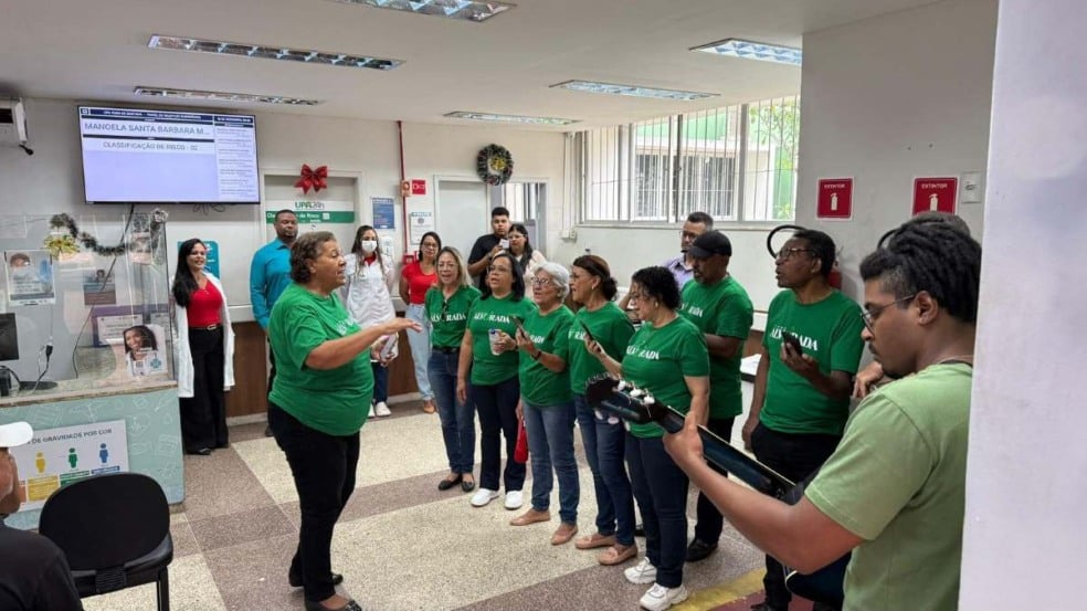 Cantata natalina leva música e esperança à UPA Estadual de Feira de Santana Cantata natalina leva música e esperança à UPA Estadual de Feira de Santana