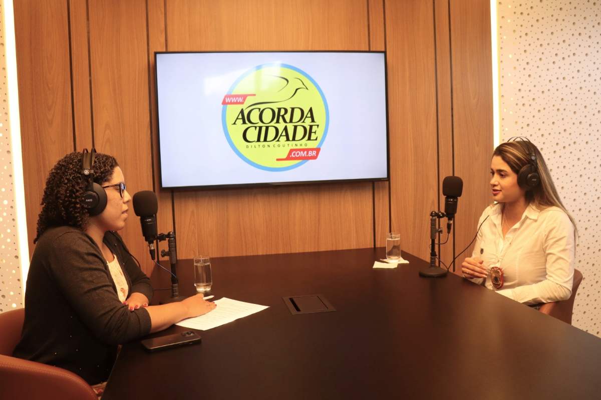 DELEGADA LORENA ALMEIDA