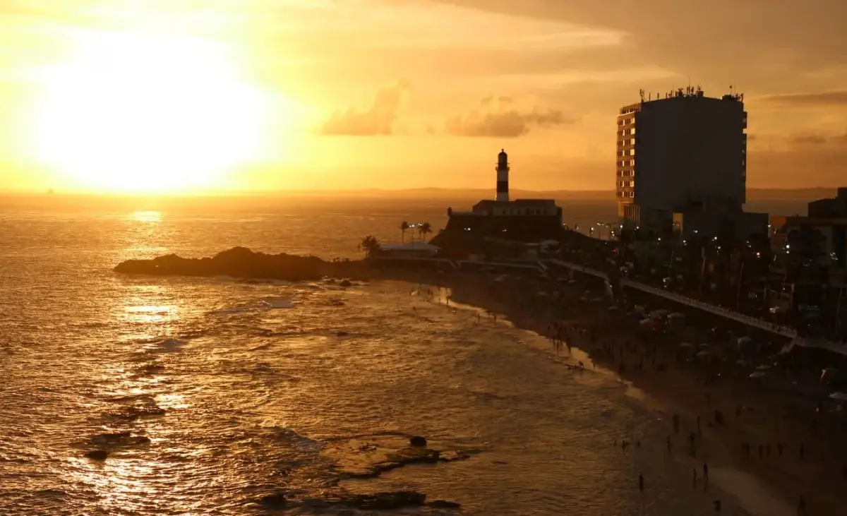 SSP-BA monta esquema especial para o Pôr do Som 2026 no Farol da Barra SSP-BA monta esquema especial para o Pôr do Som 2026 no Farol da Barra