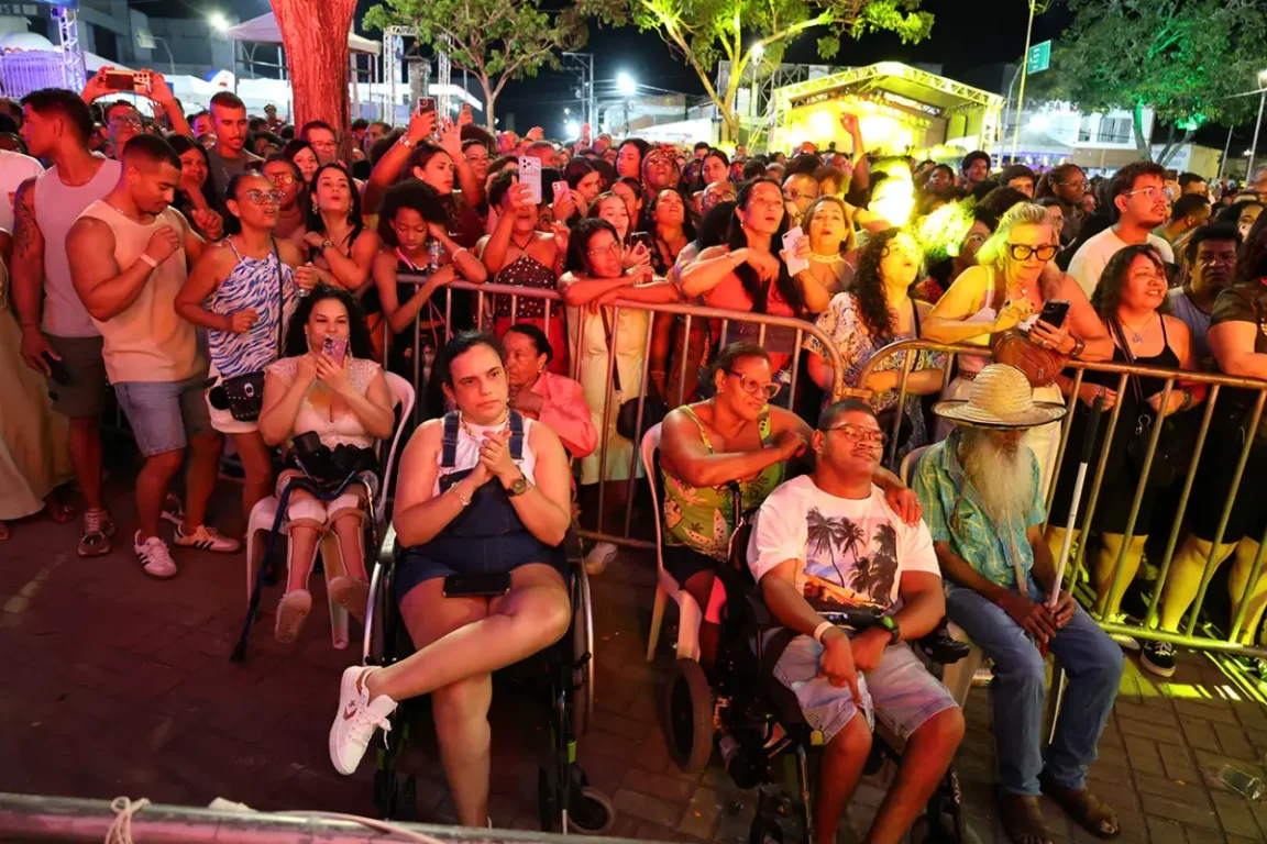 Filhos de Jorge agita o Natal Encantado no quarto dia de festa
