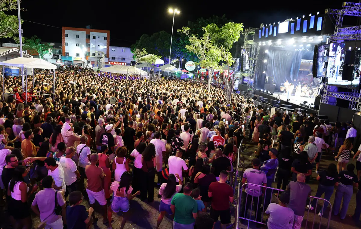 Filhos de Jorge agita o Natal Encantado no quarto dia de festa
