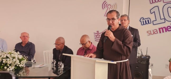 Frei Cristóvão Lima toma posse da Superintendência da Fundação Santo Antônio