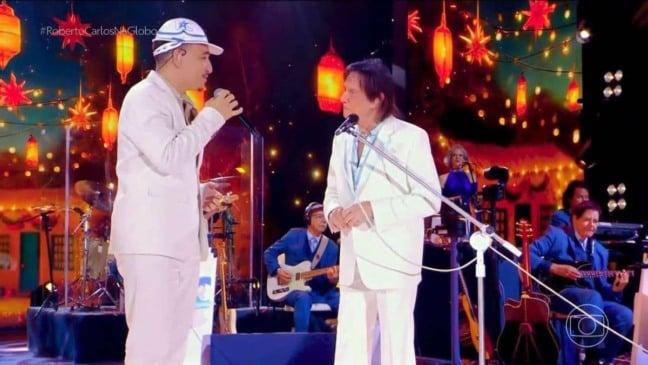 João Gomes e esposa se emocionam ao assistir participação no Especial ...