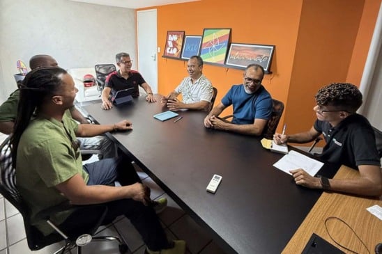 Prefeitura apoia mutirão que transforma o Tanque da Nação em arte urbana e cultura de rua