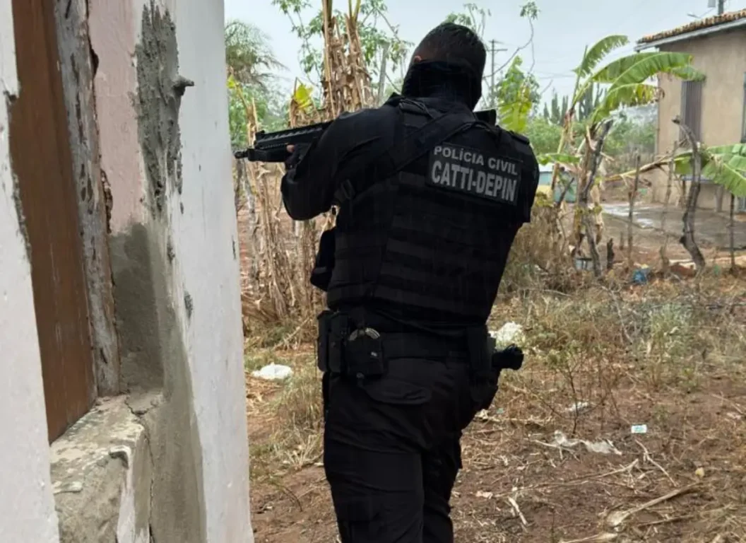 Operação Fronteira Leste prende suspeitos e apreende armas em Rafael Jambeiro