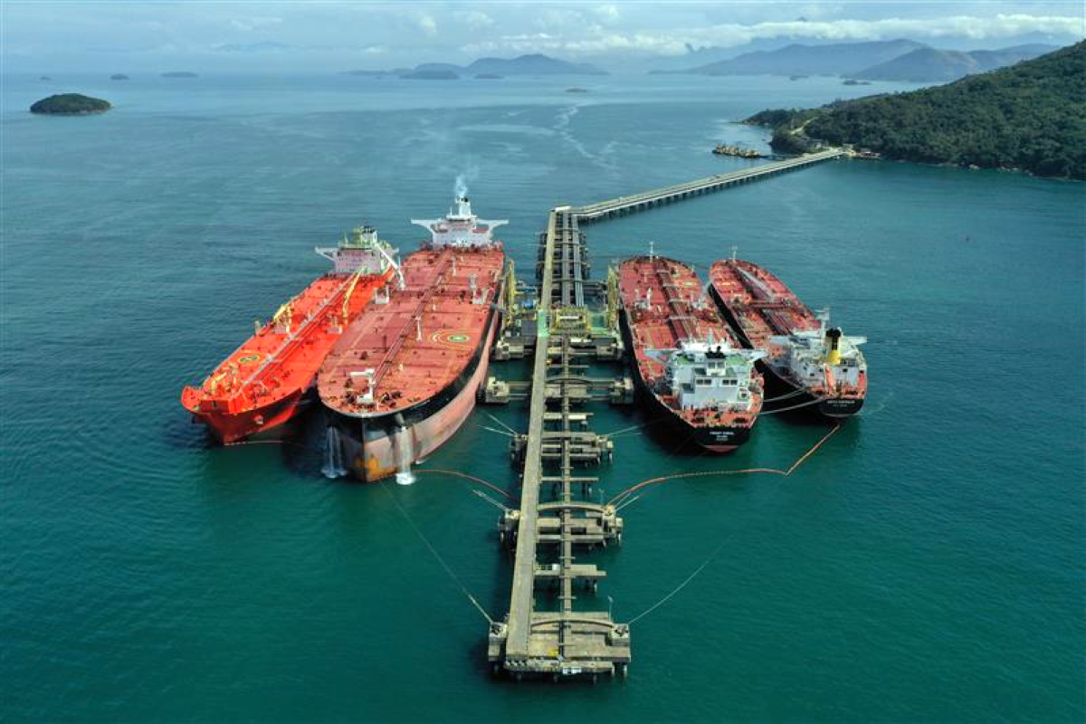 Operação ship to ship na Transpetro