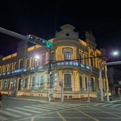 Paço Municipal iluminado - Prefeitura de Feira de Santana f