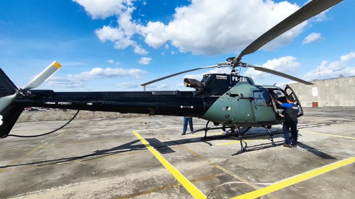 Papai Noel chega de Helicóptero em Feira de Santana