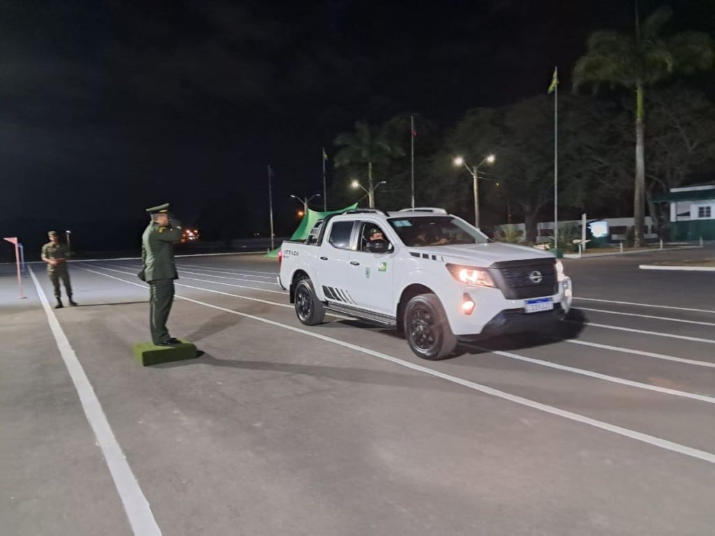 35º BI tem novo comandante; cerimônia oficializa transmissão de cargo