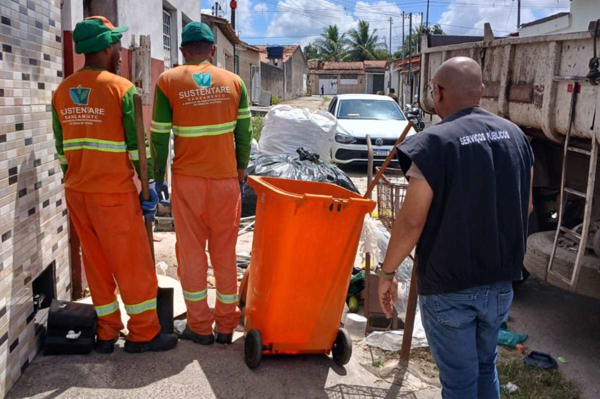 Prefeitura retira mais de 3 toneladas de lixo em ações realizadas em bairros de Feira de Santana
