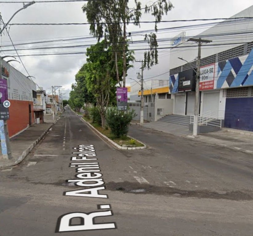 R. Adenil Falcão com Av. Presidente Dutra