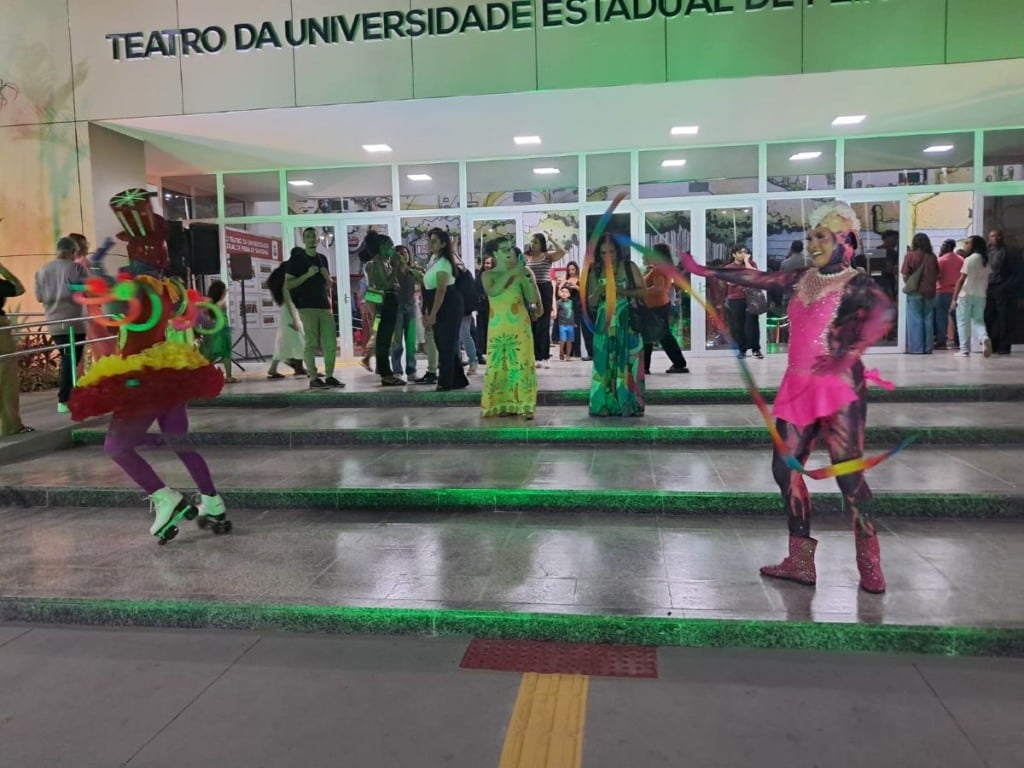 Teatro da Universidade Estadual de Feira de Santana - Novo teatro da Uefs