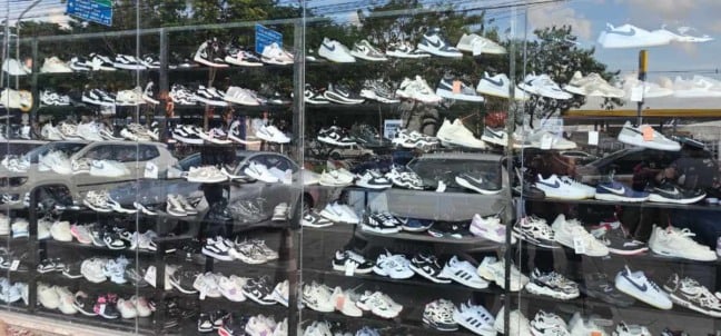 Loja fechada por produtos falsificados