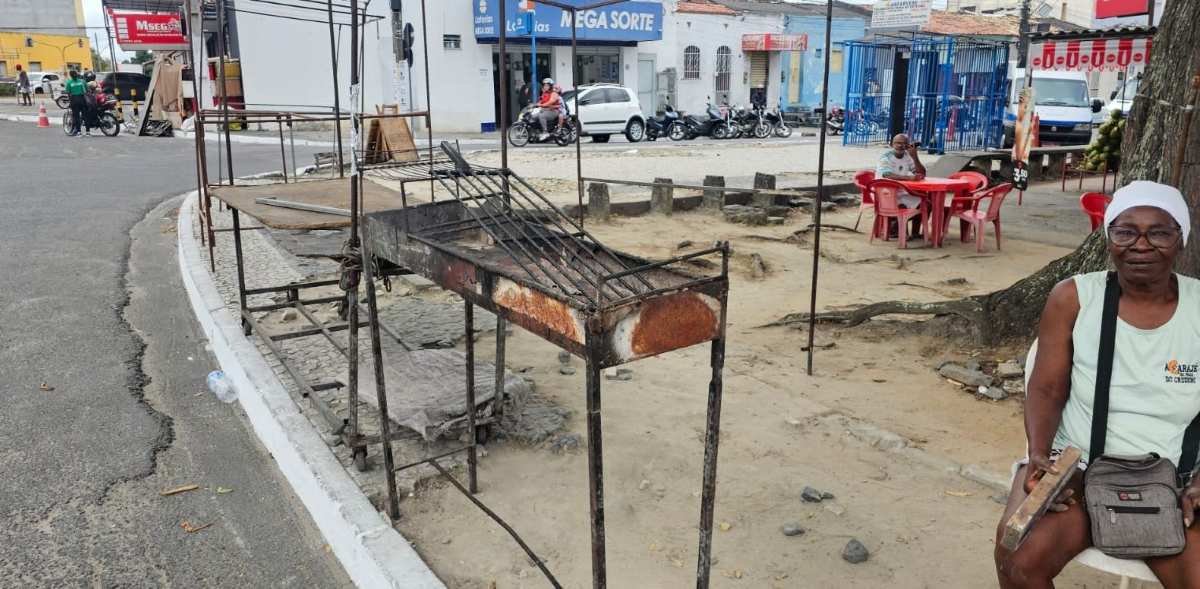 Ambulantes reclamam de restrições e privatização de espaço comercial no Natal Encantado