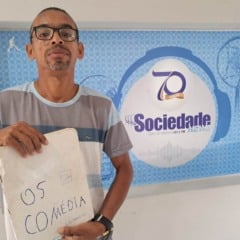 Escritor busca apoio para publicar livro escrito há 20 anos; Conheça a história