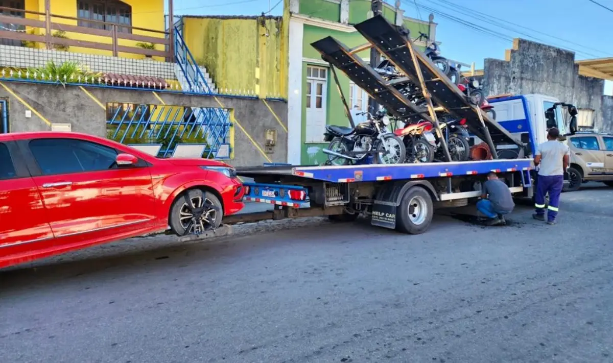 Veículos são apreendidos durante fiscalização da PM em São Gonçalo dos Campos e Conceição da Feira