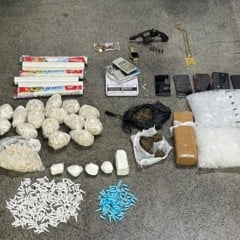 confronto no bairro lagoa grande rocinha apreensão de drogas