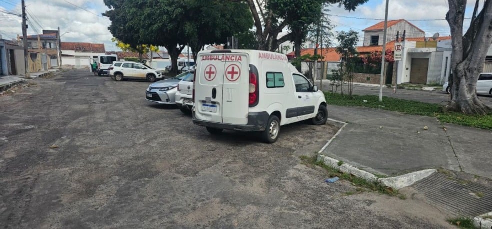 estacionamento irregular no conjunto Wilson Falcão