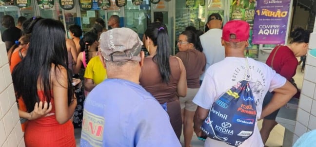 Mega da Virada movimenta lotéricas em Feira de Santana com prêmio histórico de R$ 1 bilhão
