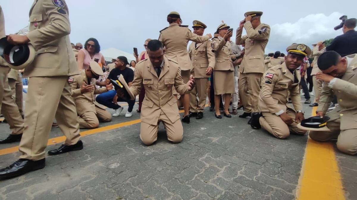 Formatura de soldados da PM