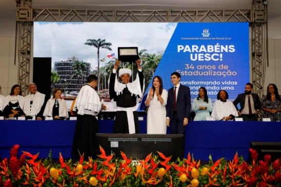 Jerônimo Rodrigues torna-se primeiro governador em exercício à receber o título de Doutor Honoris Causa da Uesc